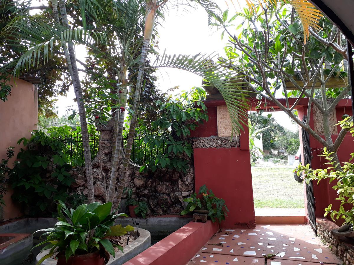 El Chac Mool Bed and Breakfast Santa Elena Zewnętrze zdjęcie